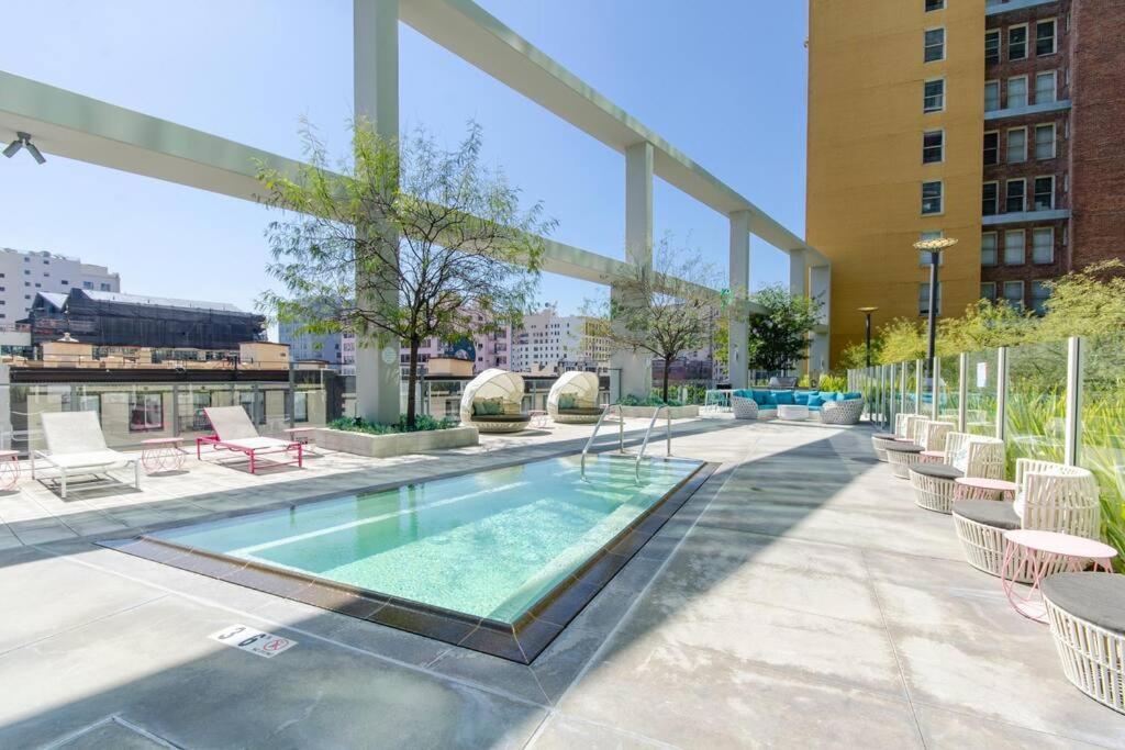 Apartment Skyline Views 3bed Apt La Live Convntion Centr 11110 Los Angeles